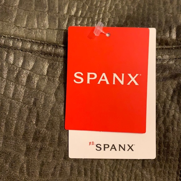 NWT Spanx Faux Leather Croc Shine Leggings - Picture 2 of 15